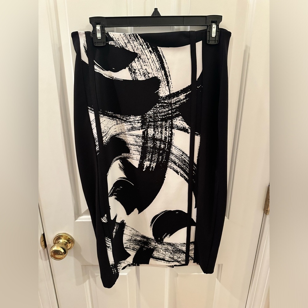 WORTHINGTON Black and White Print Skirt Ladies Size M